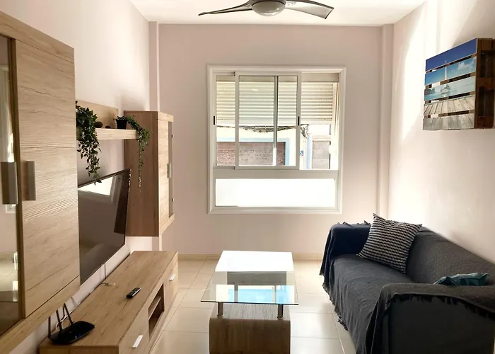 Stunning And Sunny Suite + Parking + Terrace By Canary365